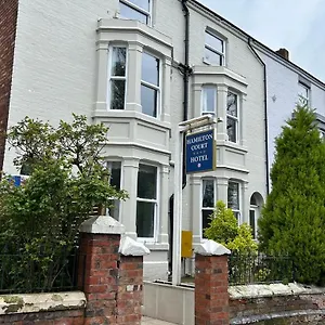 Hotel Hamilton Court Hoole, Chester
